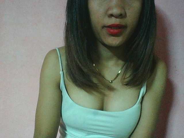 Louane01 live cam on BongaCams