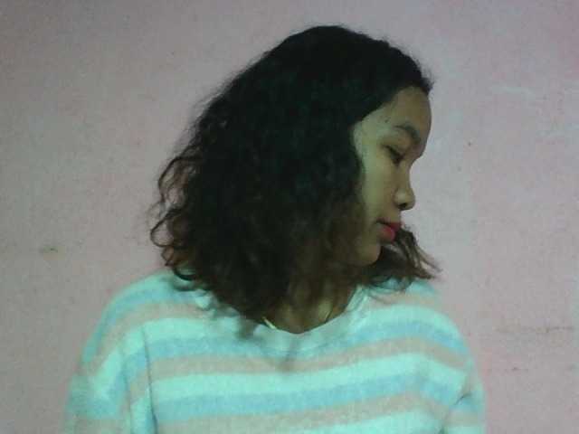 Louane01 live cam on BongaCams