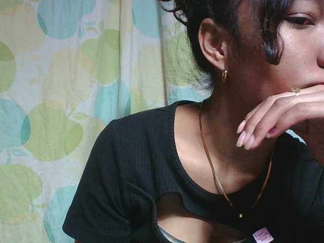 Louane01 live cam on BongaCams