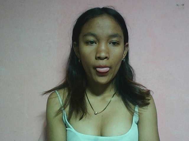 Louane01 live cam on BongaCams