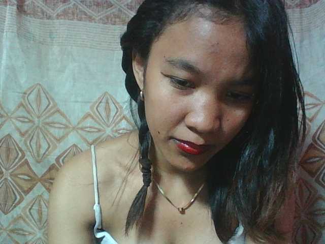 Louane01 live cam on BongaCams