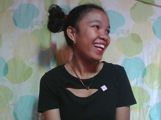 Louane01 live cam on BongaCams