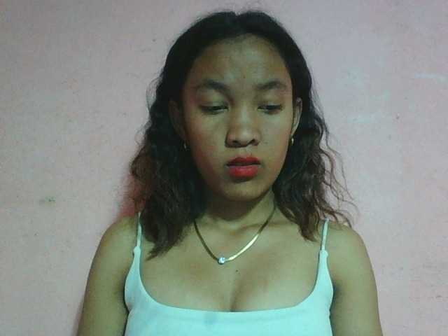 Louane01 live cam on BongaCams