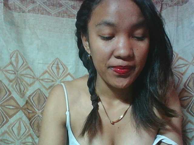 Louane01 live cam on BongaCams