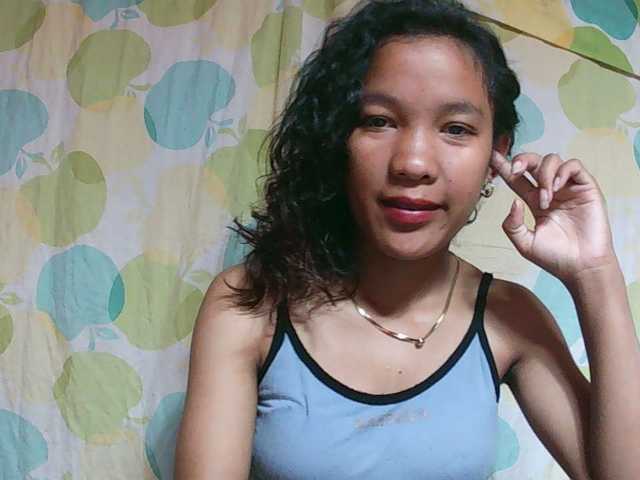 Louane01 live cam on BongaCams