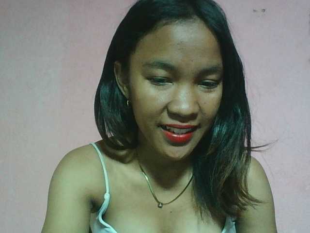 Louane01 live cam on BongaCams