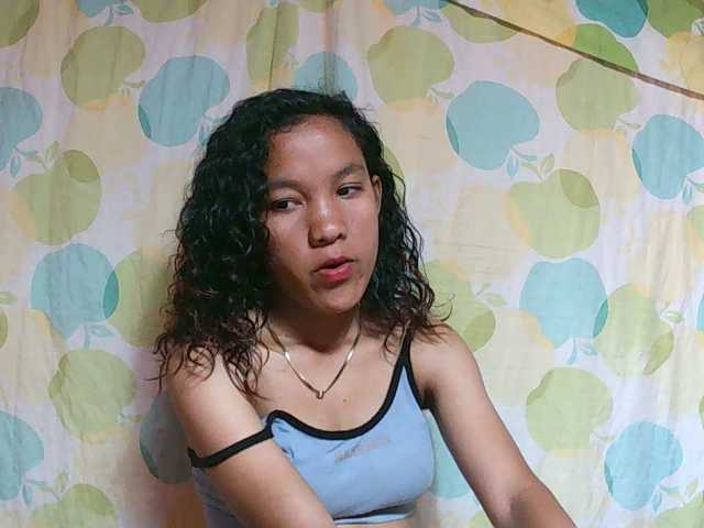 Louane01 live cam on BongaCams