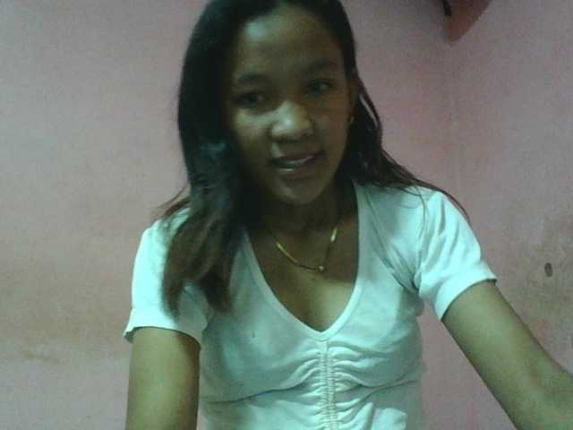 Louane01 live cam on BongaCams