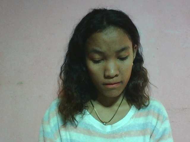 Louane01 live cam on BongaCams