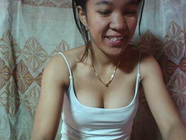 Louane01 live cam on BongaCams