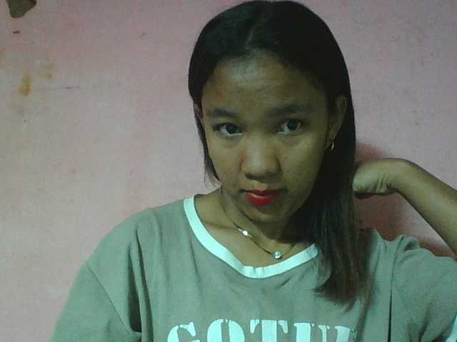 Louane01 live cam on BongaCams