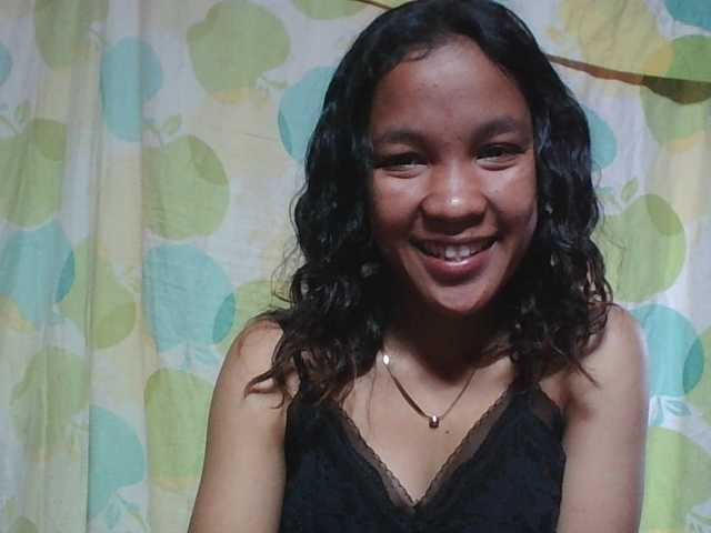 Louane01 live cam on BongaCams