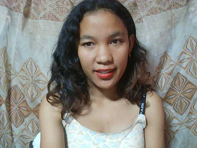 Louane01 live cam on BongaCams