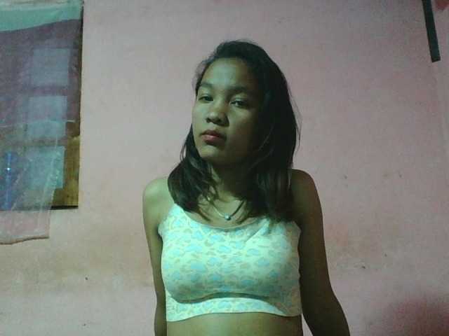 Louane01 live cam on BongaCams