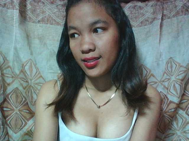 Louane01 live cam on BongaCams
