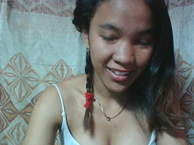 Louane01 live cam on BongaCams