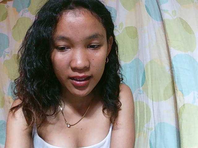 Louane01 live cam on BongaCams
