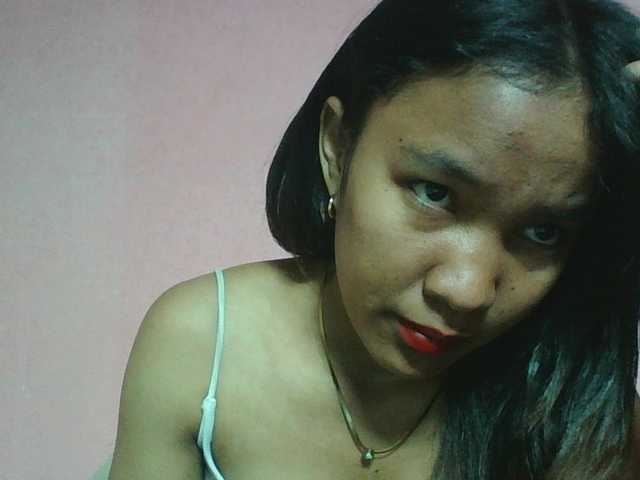 Louane01 live cam on BongaCams