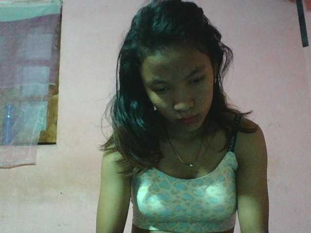 Louane01 live cam on BongaCams