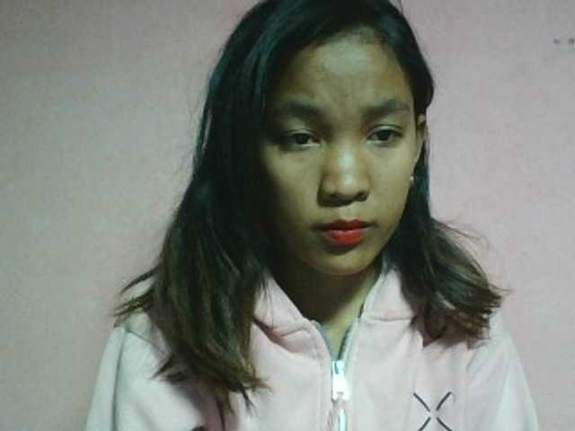 Louane01 live cam on BongaCams