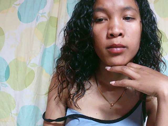 Louane01 live cam on BongaCams