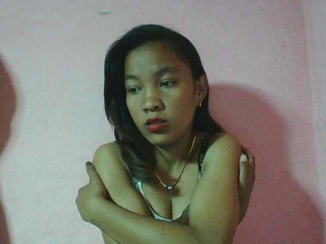 Louane01 live cam on BongaCams