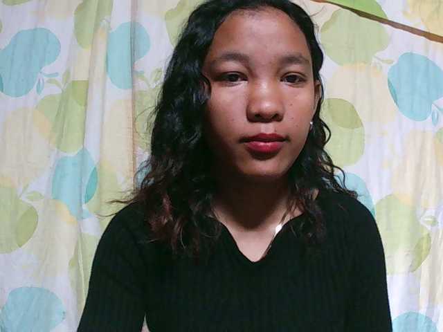 Louane01, live now on BongaCams