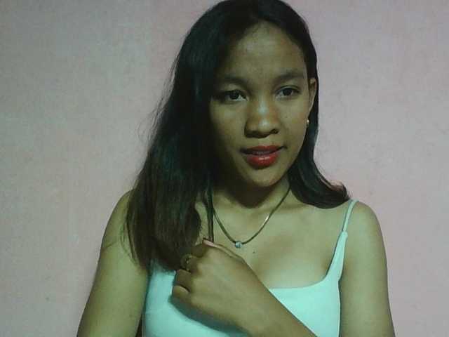 Louane01 live cam on BongaCams