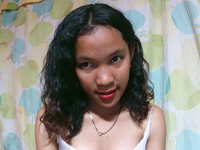 Louane01 live cam on BongaCams