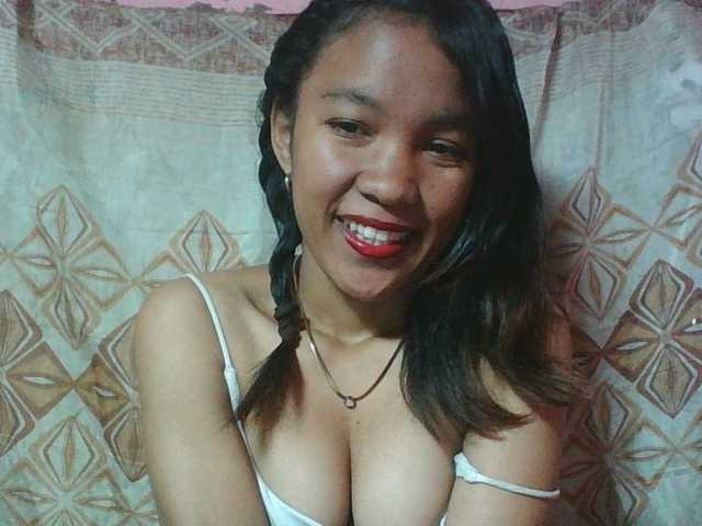 Louane01 live cam on BongaCams