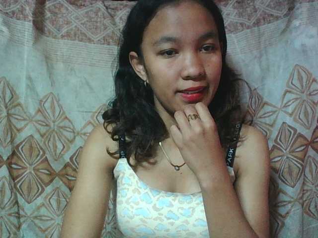 Louane01 live cam on BongaCams