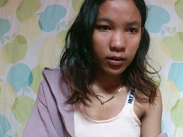 Louane01 live cam on BongaCams