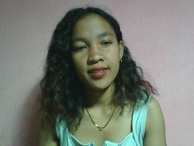 Louane01 live cam on BongaCams