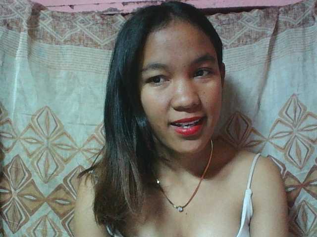 Louane01 live cam on BongaCams