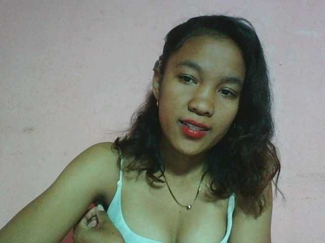 Louane01 live cam on BongaCams