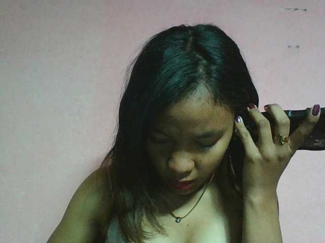 Louane01 live cam on BongaCams