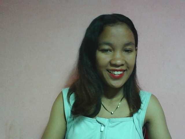 Louane01 live cam on BongaCams