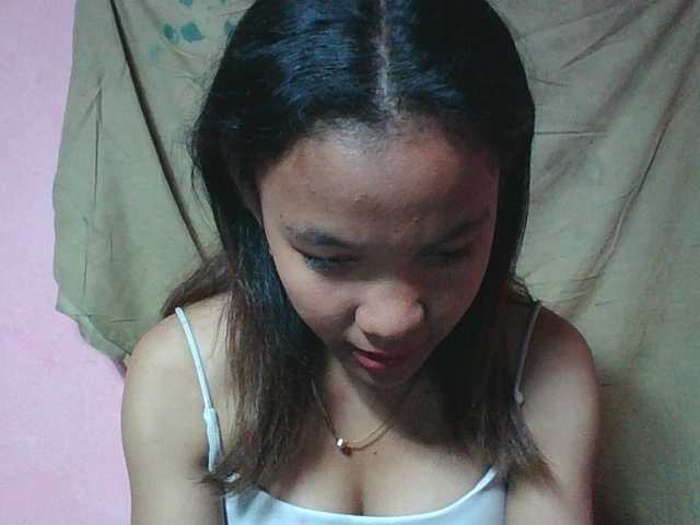 Louane01 live cam on BongaCams