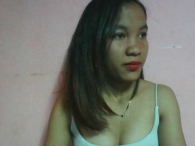 Louane01 live cam on BongaCams