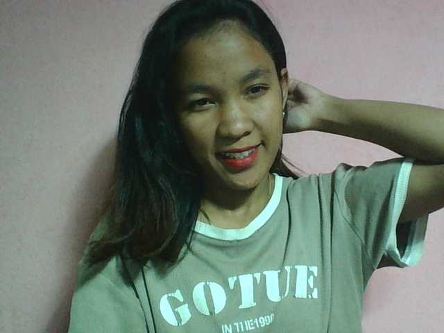 Louane01 live cam on BongaCams