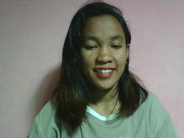 Louane01 live cam on BongaCams