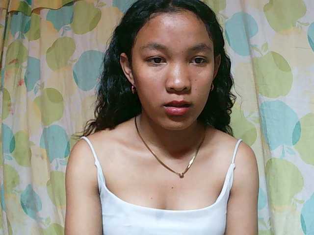 Louane01 live cam on BongaCams