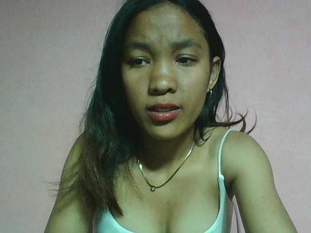Louane01 live cam on BongaCams