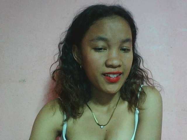 Louane01 live cam on BongaCams