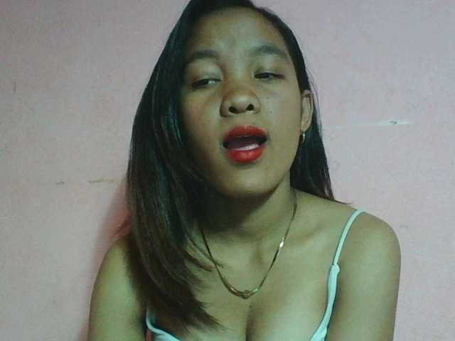 Louane01 live cam on BongaCams