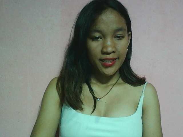 Louane01 live cam on BongaCams
