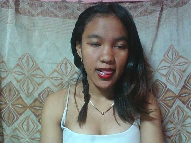Louane01 live cam on BongaCams