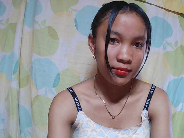 Louane01 live cam on BongaCams