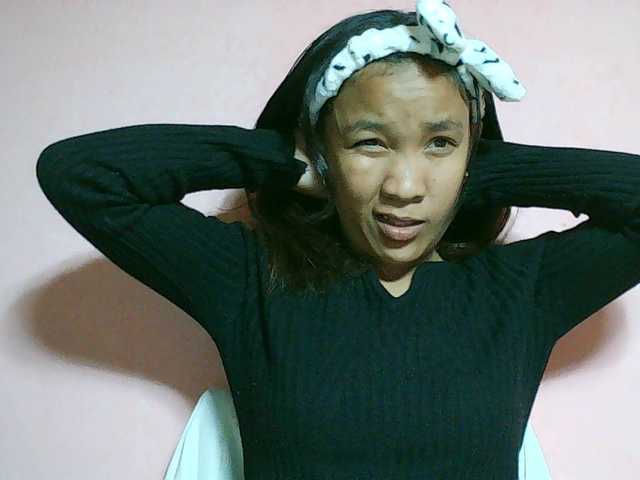 Louane01 live cam on BongaCams