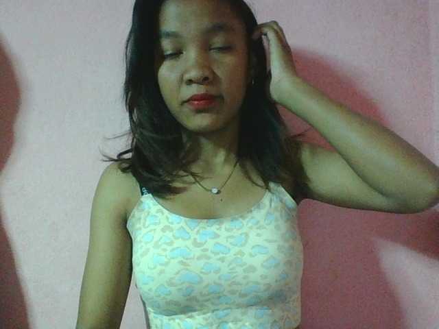 Louane01 live cam on BongaCams